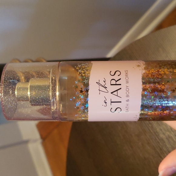 New In The Stars fine fragrance mist - Picture 3 of 10